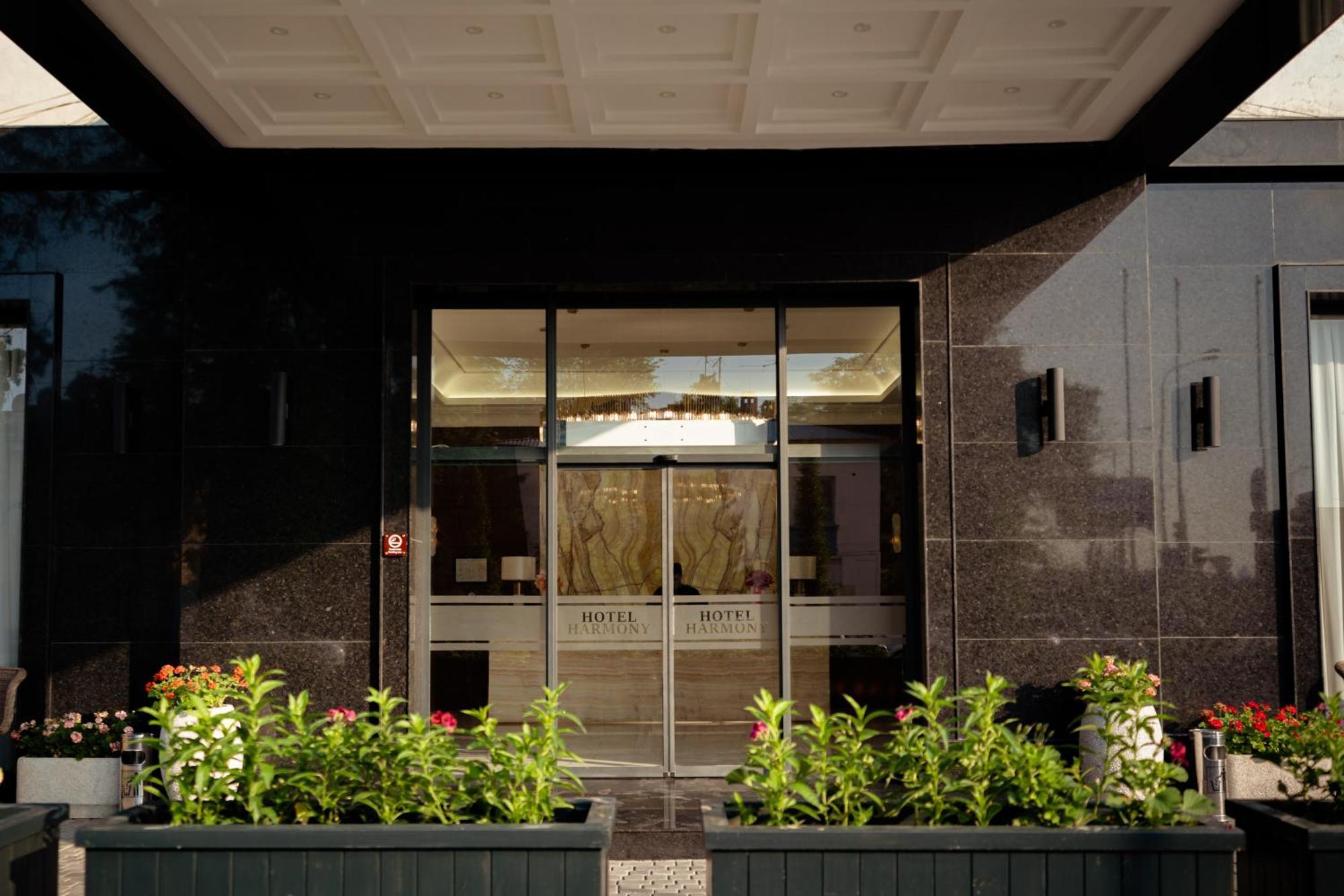 Harmony Hotel Tashkent Luaran gambar